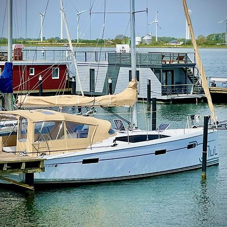 Hausboot Segelyacht Nui Hotel Burgtiefe auf Fehmarn Eksteriør billede