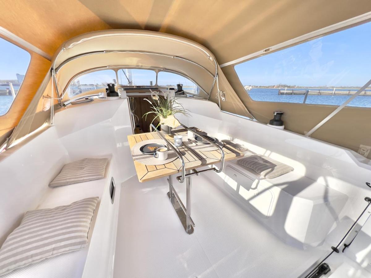 Hausboot Segelyacht Nui Hotel Burgtiefe auf Fehmarn Eksteriør billede
